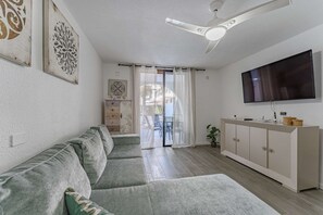 TV - Parque Santiago II Exceptional Duplex with terrace (Costa Adeje)