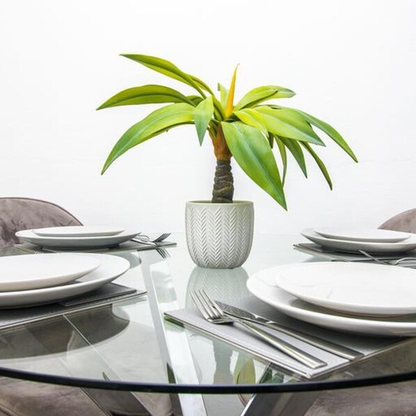 Apartment | Dining - Stunning 1-bed Apartment in Birmingham (Birmingham)