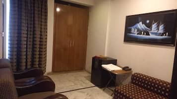 Standard Suite | Free WiFi