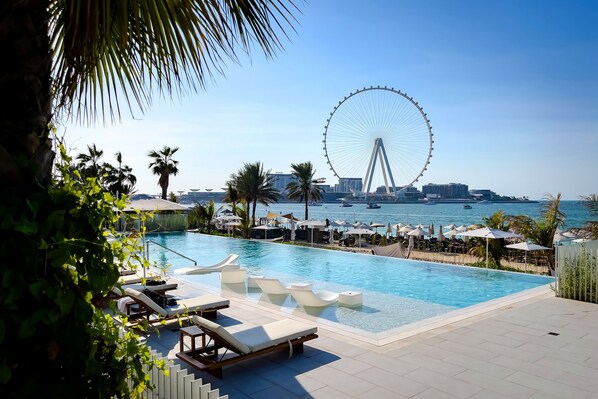 Outdoor pool - Elite 2BR at La Vie with sea view (Dubai)
