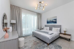 エリート アパートメント 2 ベッドルーム バルコニー シービュー | 2 室のベッドルーム、高級寝具、デスク、ノートパソコン用作業スペース