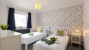 3 bedrooms, iron/ironing board, travel crib, free WiFi