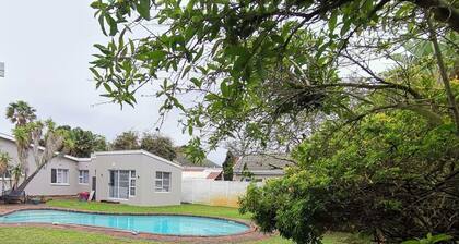 5hrs back up power, Aircon, Uncapped & unlimted WIFI,5km from Blouberg beach.