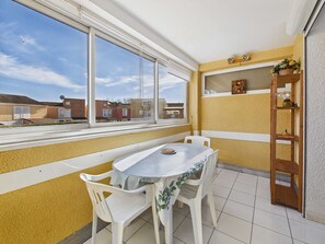 Dining - 2-room apartment with pool and parking (Marseillan-Plage)