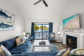 Smart TV, fireplace, offices