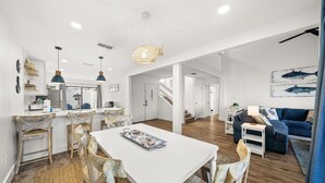 Dining - Golf Cart ~ Oversized Deck ~ Water & Golf Views (Miramar Beach)