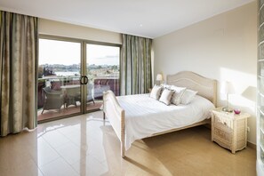 3 bedrooms, iron/ironing board, WiFi, bed sheets - Premier nº 39 - Luxury, spacious apartment (Ferragudo)