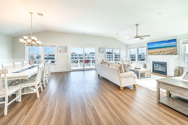 Smart-TV, peis og bøker