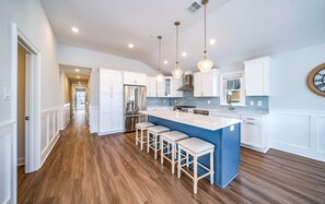 Fridge, microwave, oven, stovetop - NEW! 5 bed/4.5 bath, Closest House to Beach w/ PRIVATE Elevator & Ocean Views! (Ocean City)