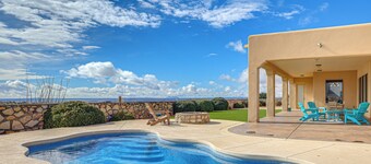 Las Cruces Home w/ Mountain Views & Private Pool!