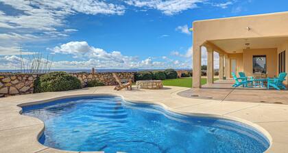 Las Cruces Home w/ Mountain Views & Private Pool!