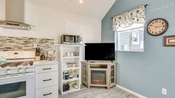 Apartment (0 Bedroom) | Interior