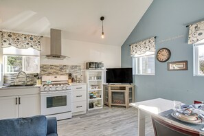 Apartment (0 Bedroom) | Interior
