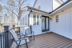 House (3 Bedrooms) | Interior - Lake Hartwell Home w/ Dock + Fire Pit! (Townville)