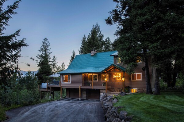 Wyoming Cabin W/ Hot Tub & Mountain-view Deck - Wyoming