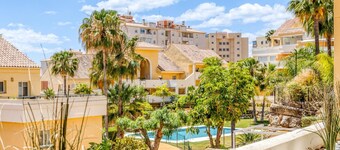 Cozy 1-Bed Apartment with Pool in Estepona, Near Marina and Beach