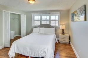 House (3 Bedrooms) | Interior - Asheville Haven < 2 Mi to Biltmore & Downtown (Asheville)