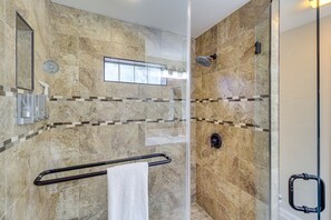 Ferienhaus (4 Bedrooms) | Badezimmer | Dusche