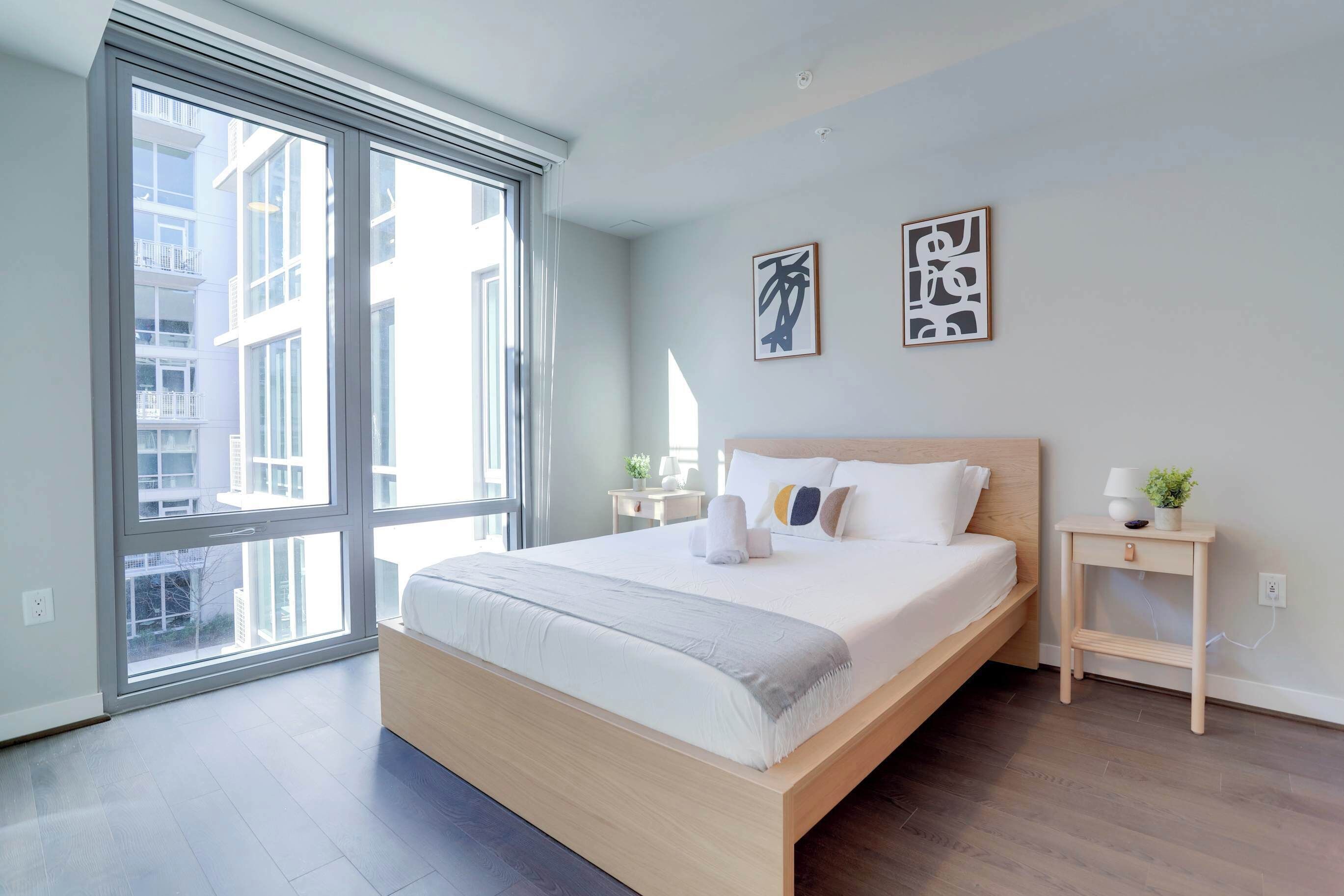 2 室のベッドルーム、デスク、アイロン / アイロン台、WiFi