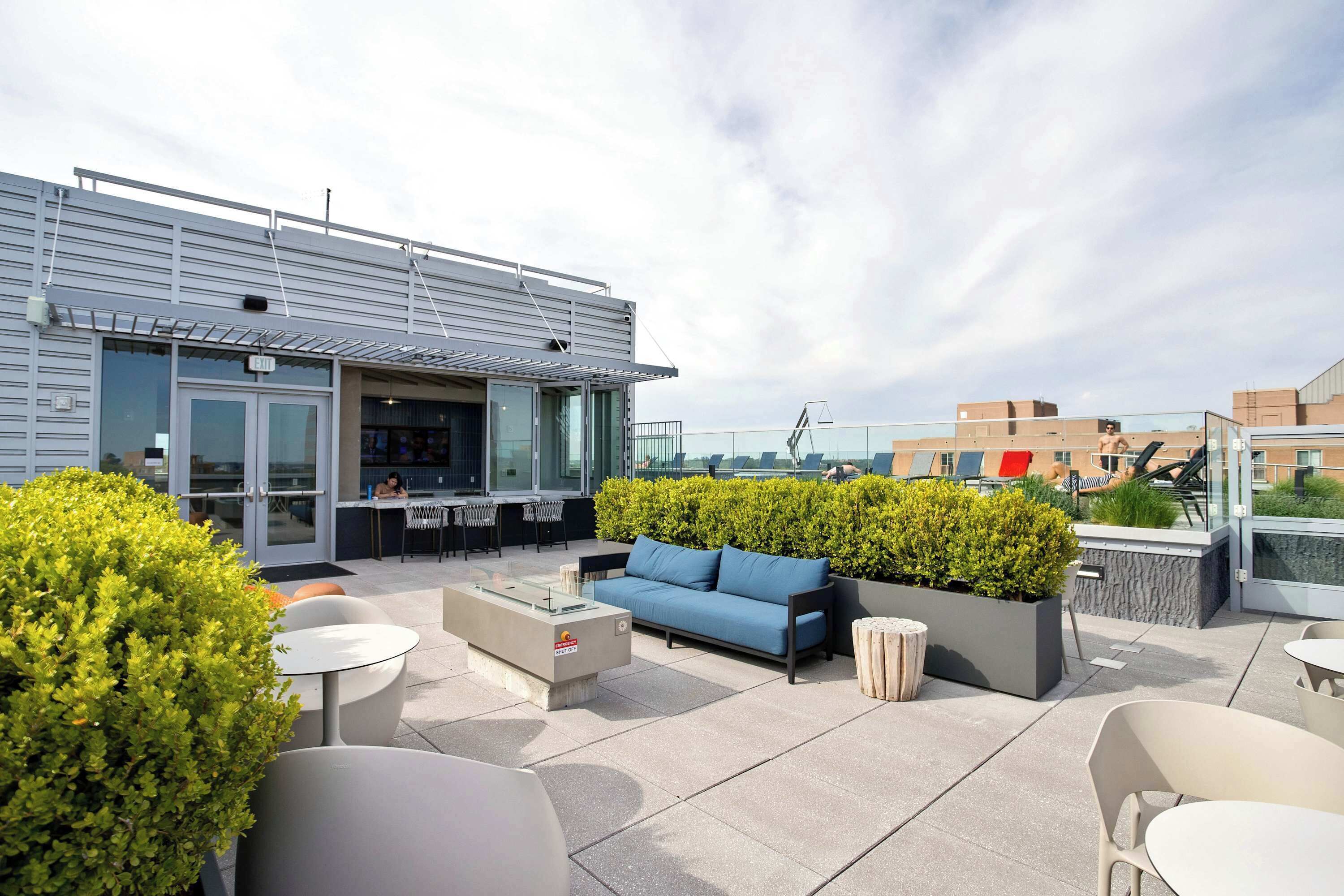 屋外ダイニングエリア