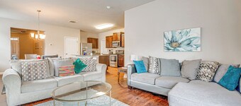 Spacious Atlanta Home w/ Yard & Charcoal Grill!