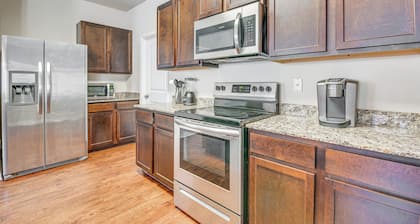 Spacious Atlanta Home w/ Yard & Charcoal Grill!