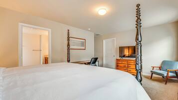 House (5 Bedrooms) | Interior