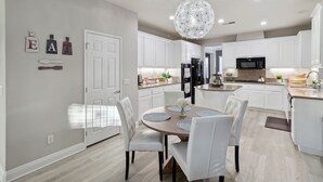 House, 5 Bedrooms | Private kitchen - 5br/3ba Home - King Beds - Fast Wifi 5 Bedroom Home by RedAwning (Victorville)