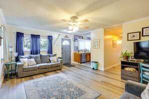 House (3 Bedrooms) | Interior - Wilmington Getaway Near Carolina Beach Boardwalk! (Wilmington)