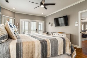 5 bedrooms, iron/ironing board, free WiFi - Serenity By The Sea - 317 Audubon 5 Bedroom Home by RedAwning (Dauphin Island)