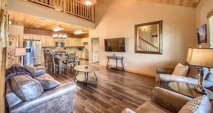 OM A6A8 Gruene Road Hideaway at Old Mills Resort