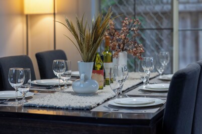 Close to South Perth Foreshore, Casino & Optus Stadium - Perfect Perth Getaway!