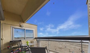 Unclassified image, 5 of 11, button - Panoramic Studio with Air Conditioning in Grau d'Agde (Le Grau d'Agde)