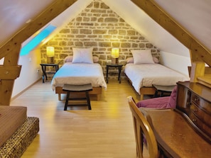 1 quarto, roupa de cama
