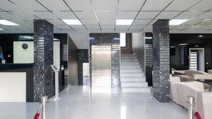 Reception - Hotel Boutique 5 (Sofia)