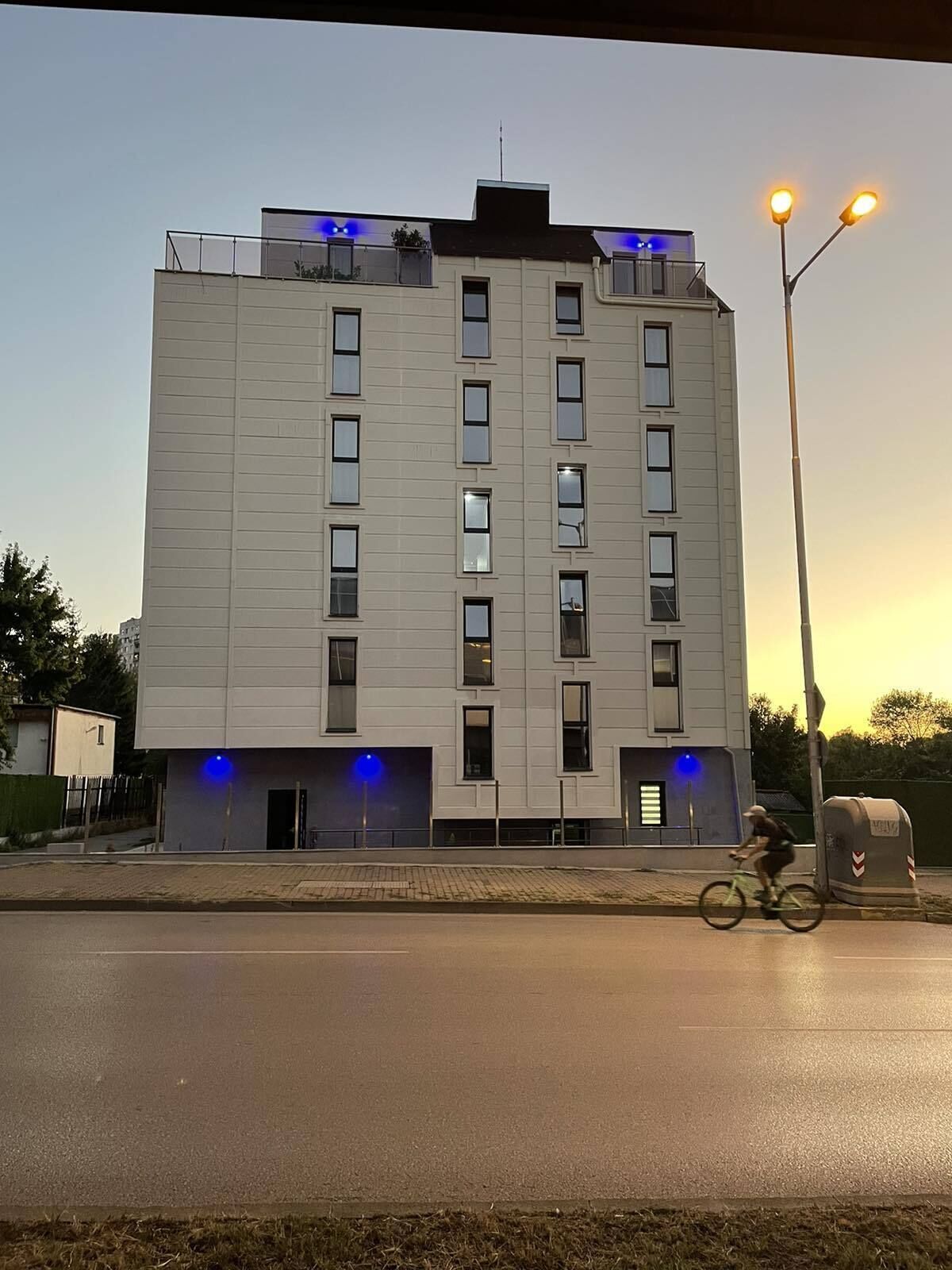 Photo - Hotel Boutique 5 - Free parking - Free breakfast - Free internet - EVSE