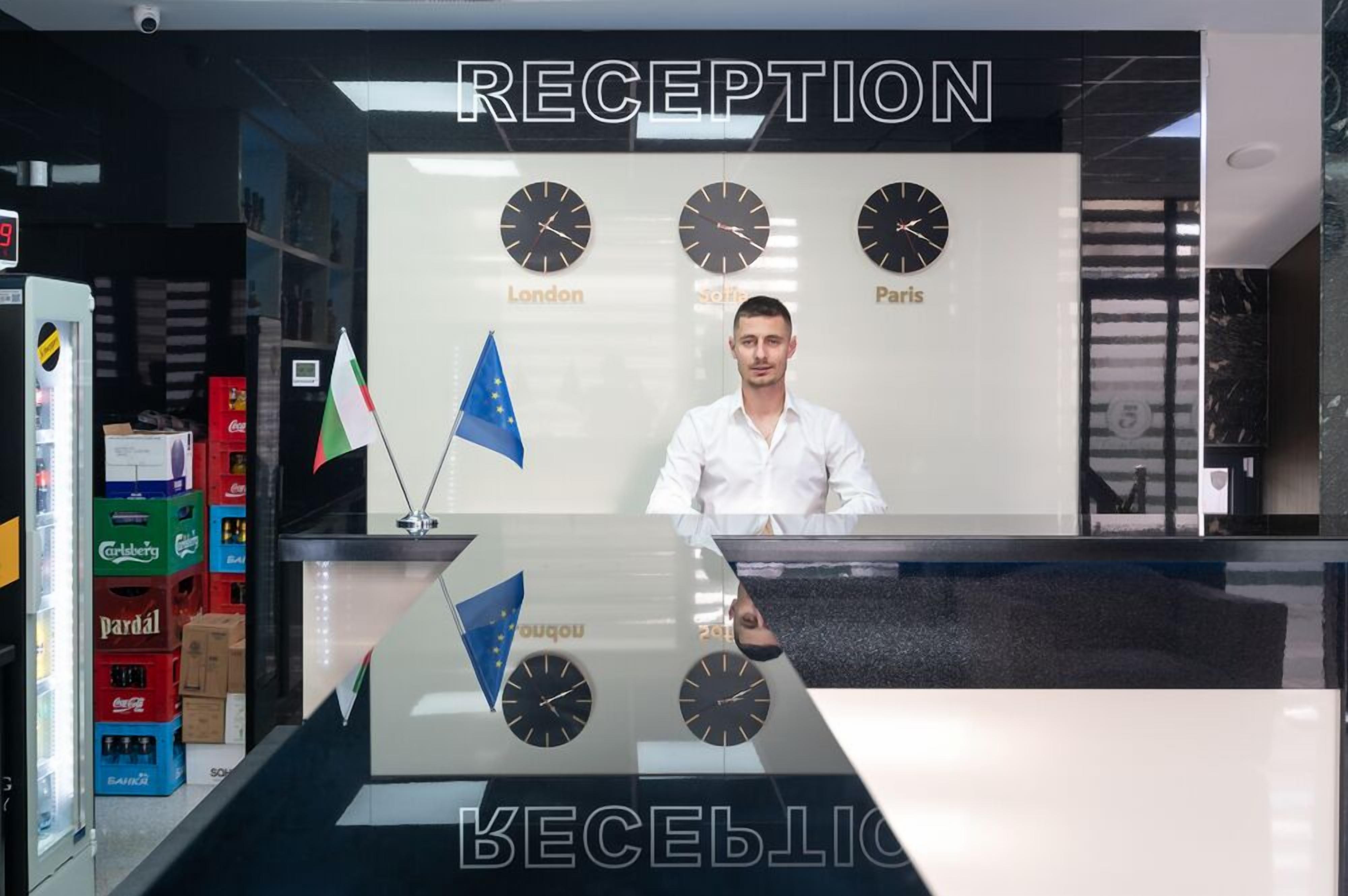 Photo - Hotel Boutique 5 - Free parking - Free breakfast - Free internet - EVSE