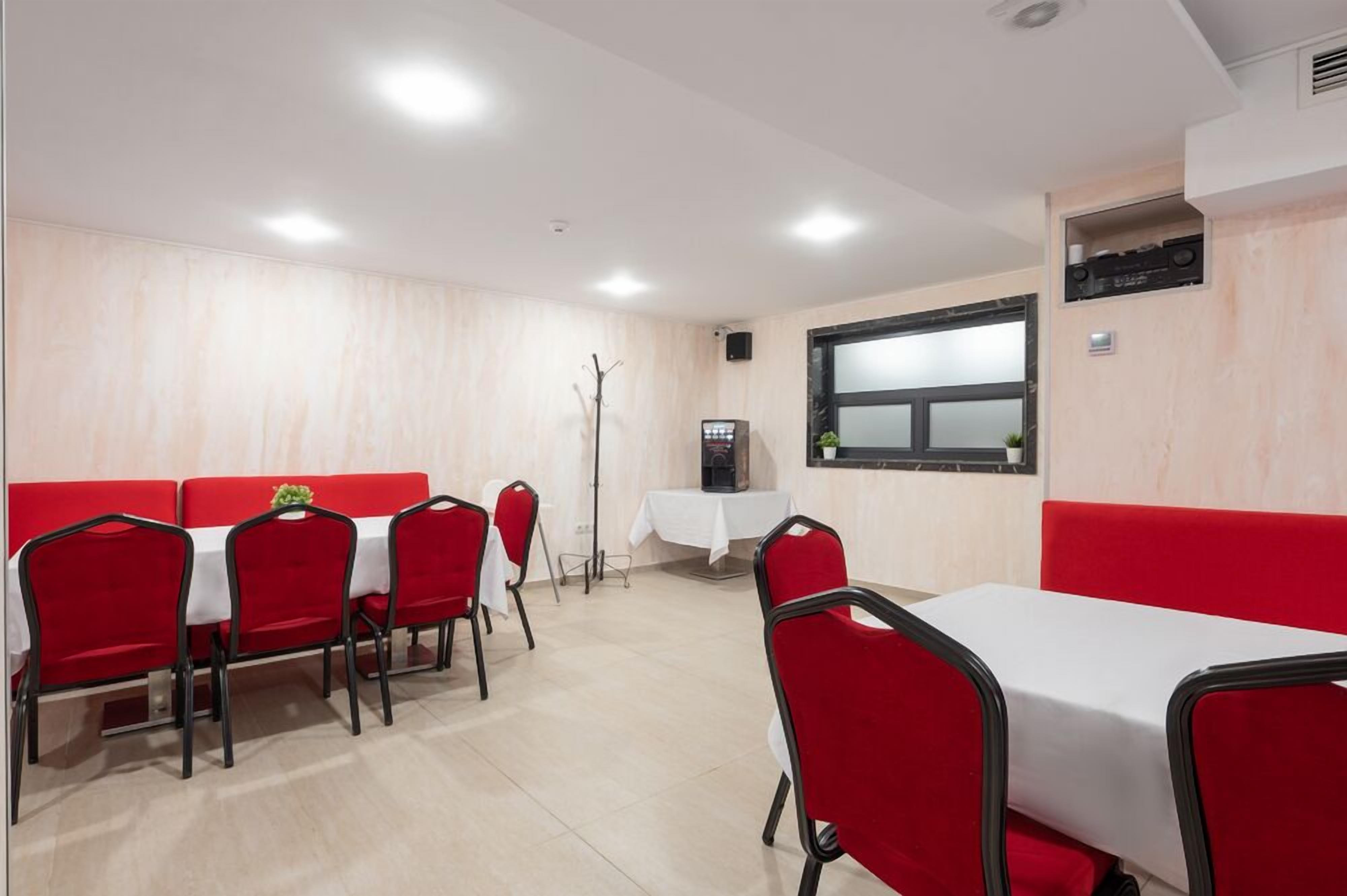 Photo - Hotel Boutique 5 - Free parking - Free breakfast - Free internet - EVSE