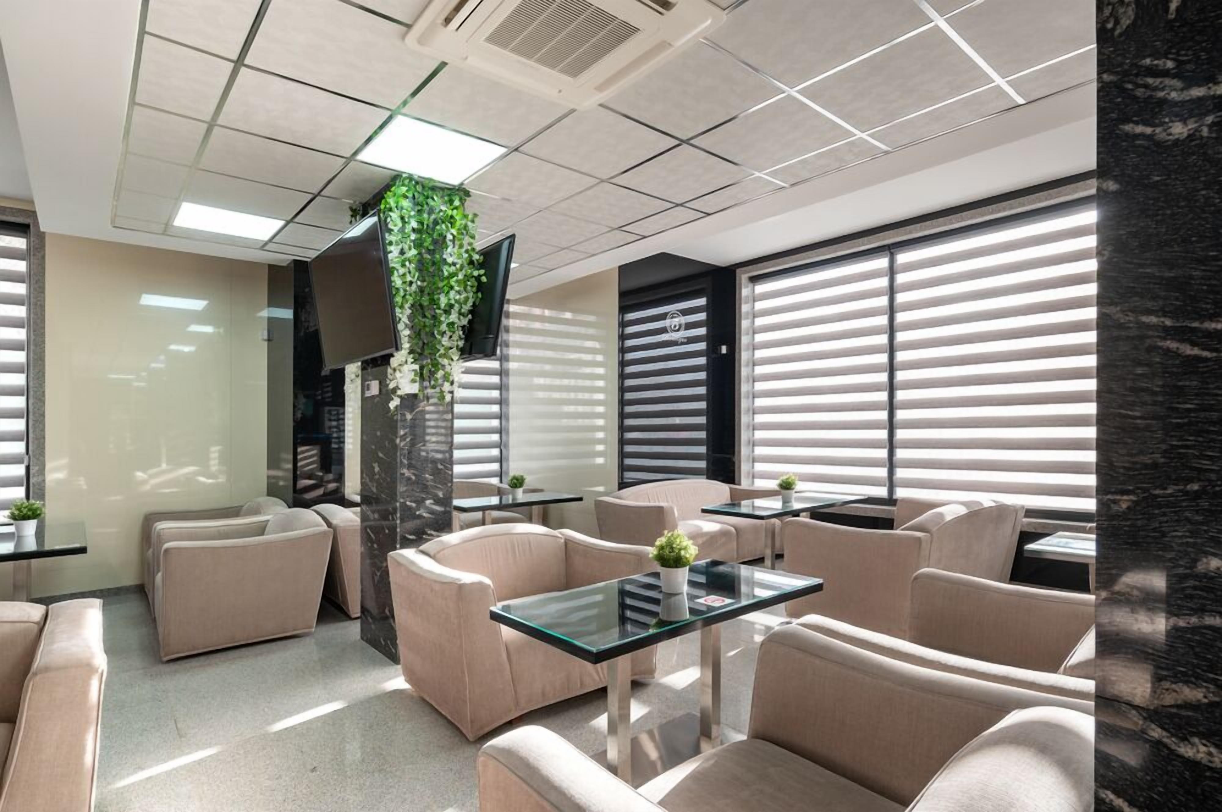 Photo - Hotel Boutique 5 - Free parking - Free breakfast - Free internet - EVSE