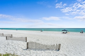 Beach nearby - Villas on the Gulf #D3 – Blue Angels Bunkhouse | Quick Beach Access & Local Fun (Pensacola Beach)