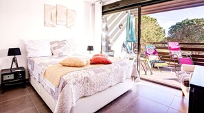 2 Schlafzimmer, Bügeleisen/Bügelbrett, kostenloses WLAN