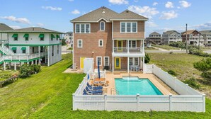 Pool - The Beachcomber - Nags Head MP 12, 125 Yds to Beach, Ocean View, Elevator, Pool, Hot Tub (Nags Head)