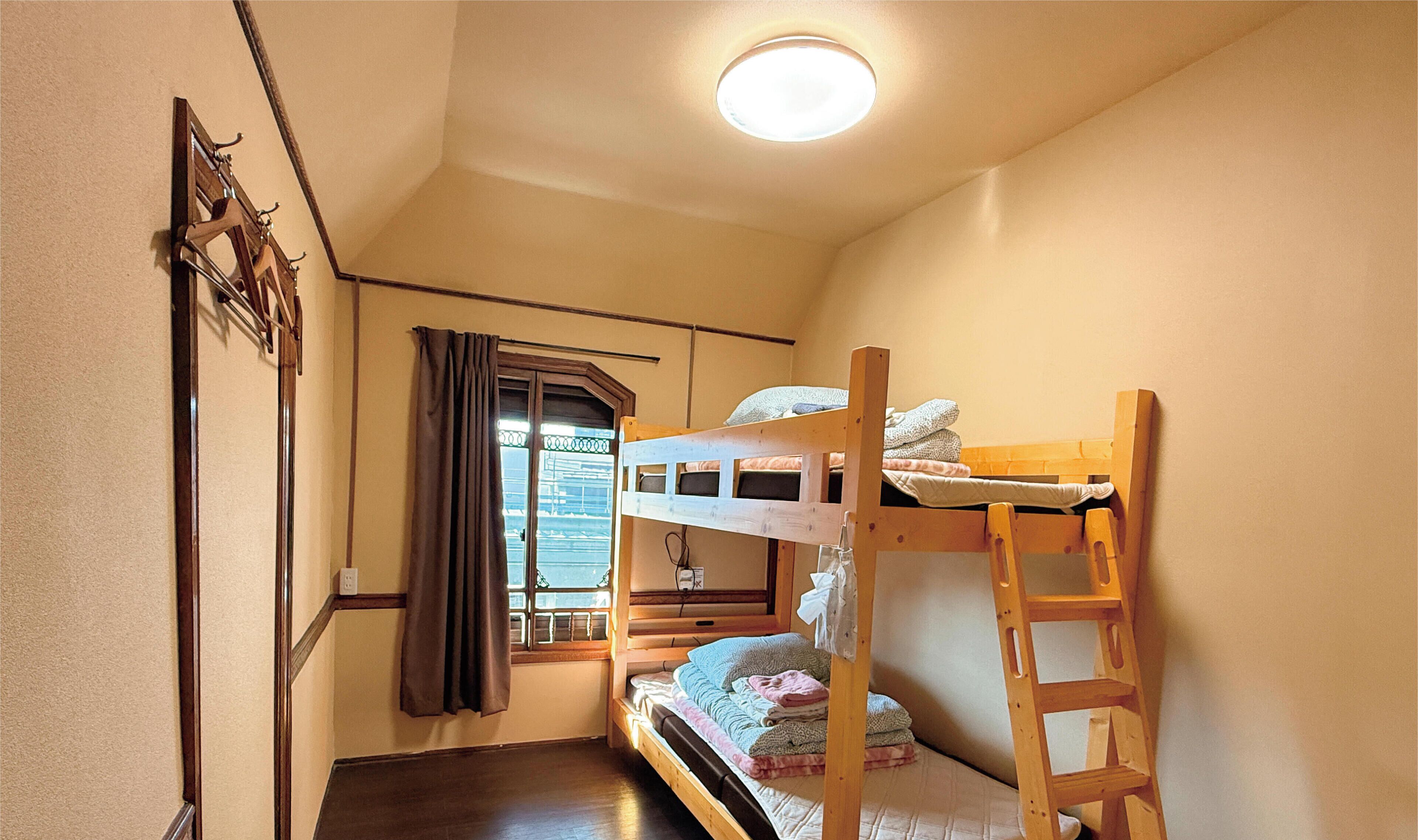 Tomannsrom – standard | Blendingsgardiner, wi-fi (inkludert) og sengetøy