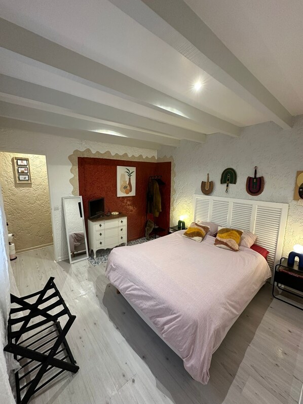 1 chambre, Wi-Fi, draps fournis