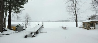 Hide-a-way at Swan Lake: fishing, relaxing, and dog friendly.