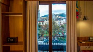 In-room safe, desk, free WiFi, bed sheets