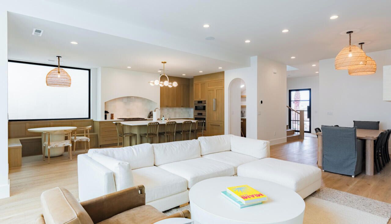 Smart TV, chimenea y futbolito 