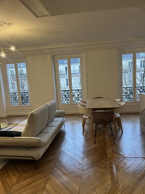 Interior - Appartement 100m2 Proche Garde Lyon Et Toutes Commodités (Paris)