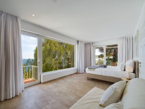 5 soverom, strykejern/-brett, reiseseng for barn og wi-fi