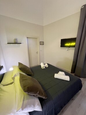 صورة غير مصنفة، 3 من 49، زرّ